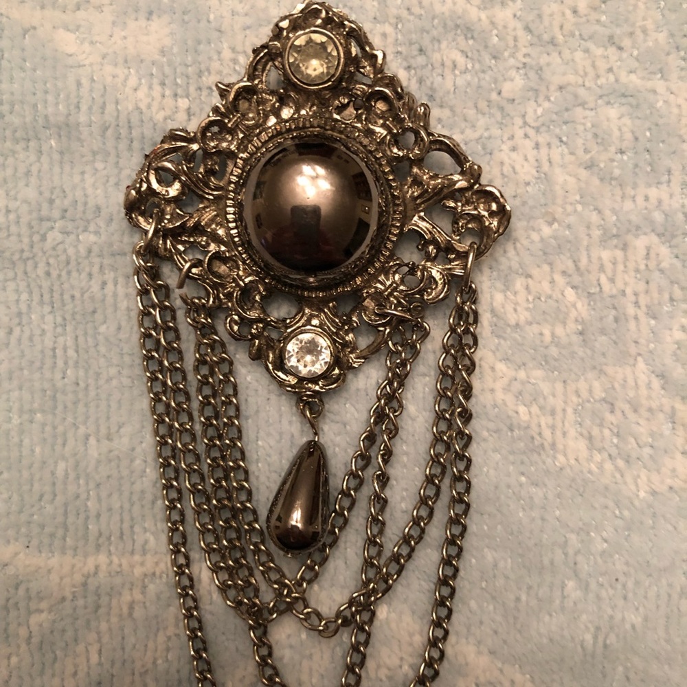 Vintage Brooch …. Black/Gray. Lovely